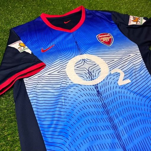 Picture of Arsenal 02/04 Away Henry