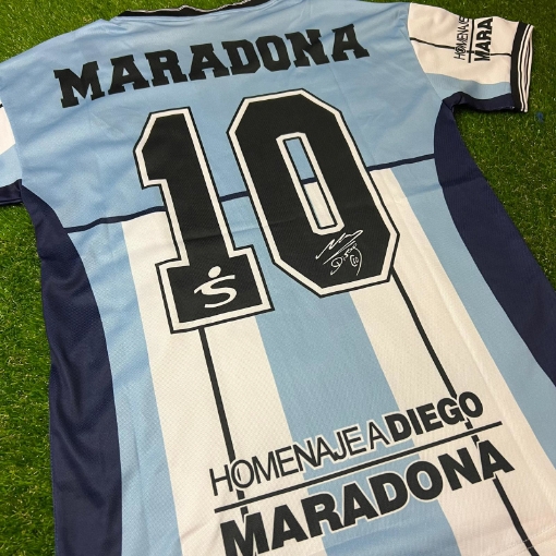 Picture of Argentina 2001 Home Maradona Signiture