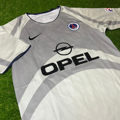 Picture of PSG 01/02 Away Ronaldinho