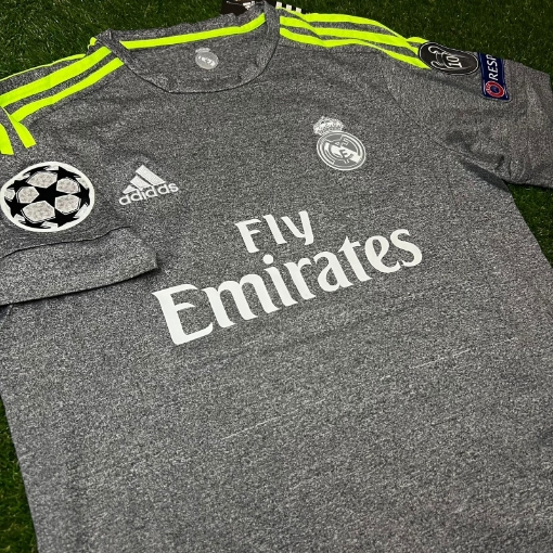 Picture of Real Madrid 15/16 Away Ronaldo 
