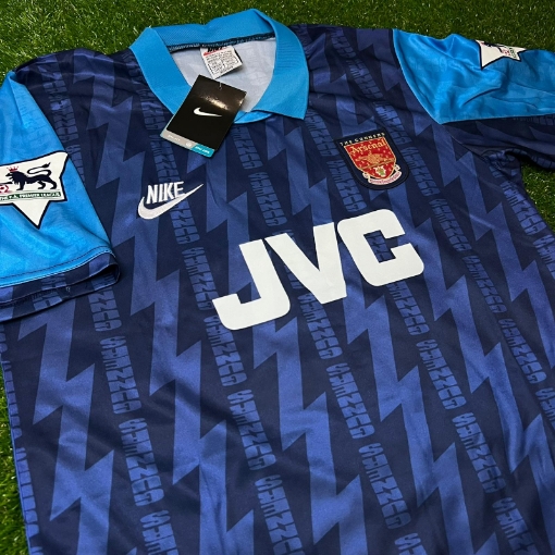 Picture of Arsenal 94/95 Away Bergkamp