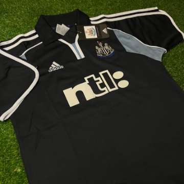 Picture of Newcastle United 00/01 Away