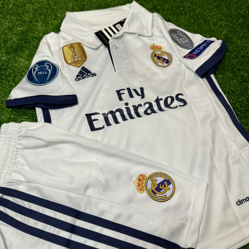 Picture of Real Madrid 16/17 Home Ronaldo Kids