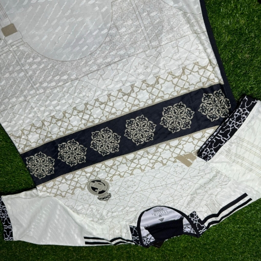 Picture of Real Madrid 24/25 Special Edition White Player Version