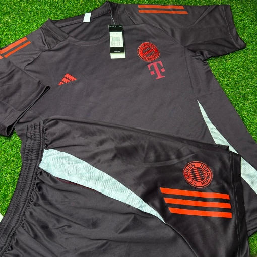 Picture of Bayern Munich 2024 Training Kit Deep Black