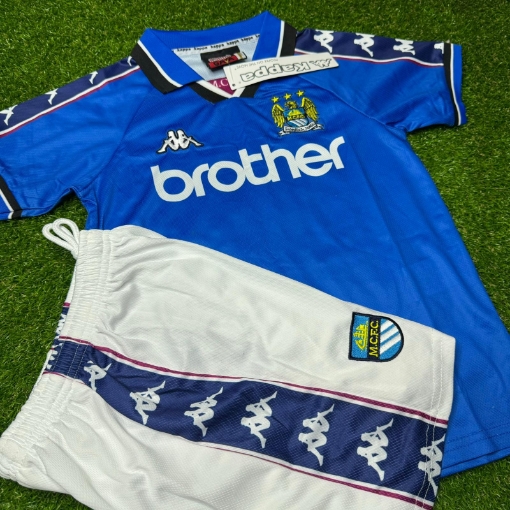 Picture of Manchester City 97/98 Home 