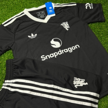 Picture of Manchester United 24/25 Goalkeeper Kids