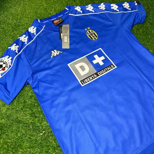 Picture of Juventus 99/00 Away Zidane